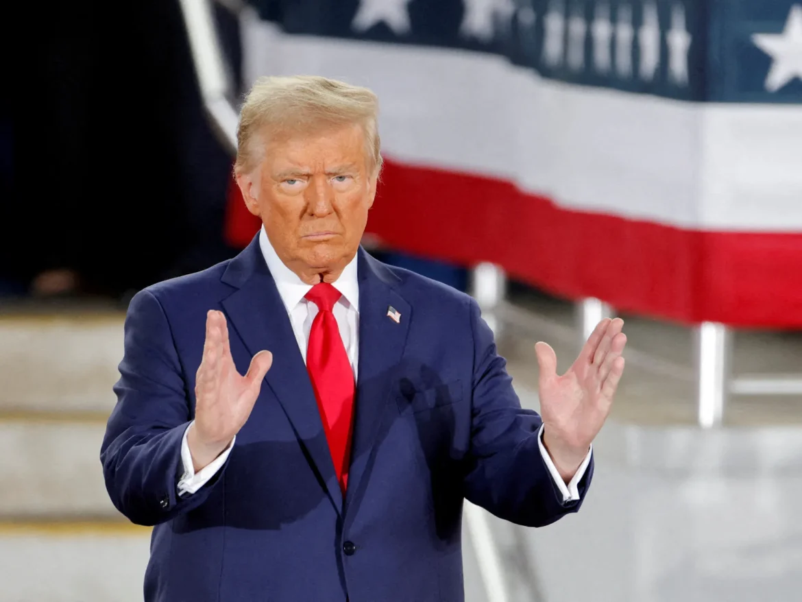 2024-11-08T164152Z_1866571433_RC2FYAA8EQ0D_RTRMADP_3_TRUMP-MEDIA-STOCKS-SALE-1731159080